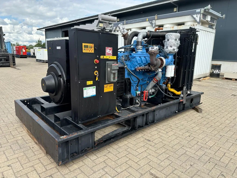 MTU 12V 2000 Stamford 810 kVA generatorset - Elektrikli jeneratör: fotoğraf 2 MTU 12V 2000 Stamford 810 kVA generatorset - Elektrikli jeneratör: fotoğraf 2