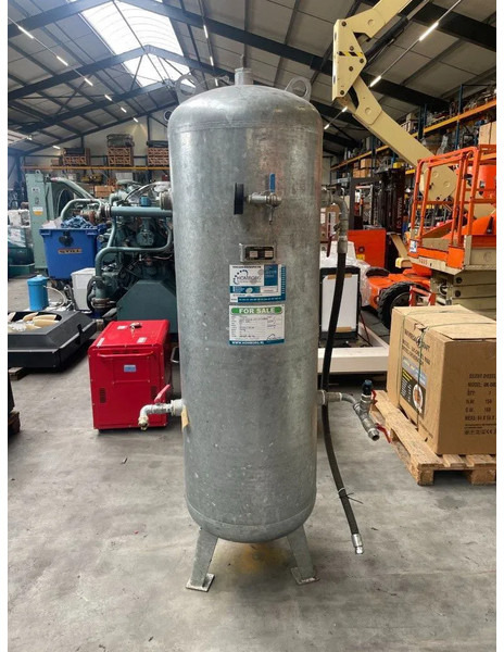 Magnet 500L gegalvaniseerde verticale luchtketel 16 Bar - Hava kompresörü: fotoğraf 1 Magnet 500L gegalvaniseerde verticale luchtketel 16 Bar - Hava kompresörü: fotoğraf 1