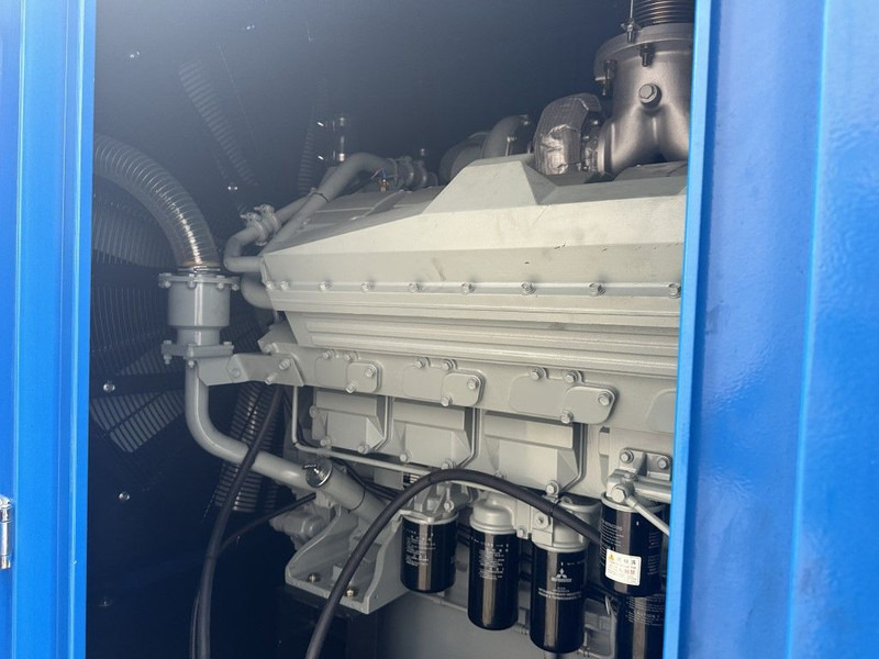 Mitsubishi S12H-PTA Leroy Somer 1100 kVA Supersilent generatorset in 20 ft container New ! - Elektrikli jeneratör: fotoğraf 2 Mitsubishi S12H-PTA Leroy Somer 1100 kVA Supersilent generatorset in 20 ft container New ! - Elektrikli jeneratör: fotoğraf 2
