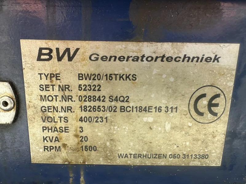 Mitsubishi S4Q2 Stamford 20 kVA marine generatorset - Elektrikli jeneratör: fotoğraf 4 Mitsubishi S4Q2 Stamford 20 kVA marine generatorset - Elektrikli jeneratör: fotoğraf 4