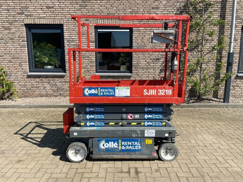 Skyjack SJIII 3219 Elektra Schaarhoogwerker 7.6 meter werkhoogte - Eklemli platform: fotoğraf 1 Skyjack SJIII 3219 Elektra Schaarhoogwerker 7.6 meter werkhoogte - Eklemli platform: fotoğraf 1