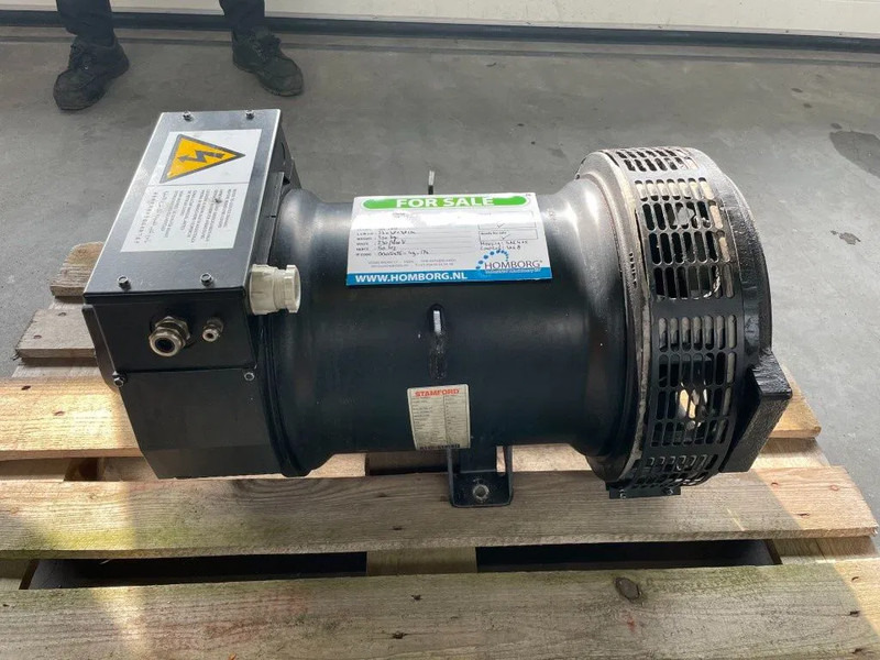 Stamford 30 kVA generatordeel PI144J1 - Elektrikli jeneratör: fotoğraf 1 Stamford 30 kVA generatordeel PI144J1 - Elektrikli jeneratör: fotoğraf 1