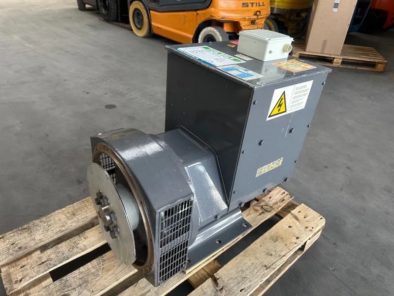 Stamford UC.I224F2 Generatordeel 65 kVA Alternator as New ! - Elektrikli jeneratör: fotoğraf 3 Stamford UC.I224F2 Generatordeel 65 kVA Alternator as New ! - Elektrikli jeneratör: fotoğraf 3