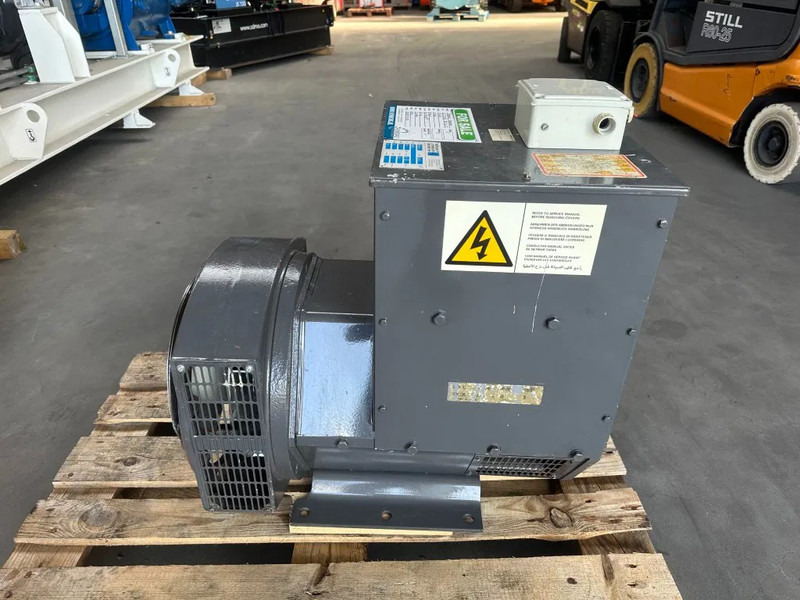 Stamford UC.I224F2 Generatordeel 65 kVA Alternator as New ! - Elektrikli jeneratör: fotoğraf 2 Stamford UC.I224F2 Generatordeel 65 kVA Alternator as New ! - Elektrikli jeneratör: fotoğraf 2