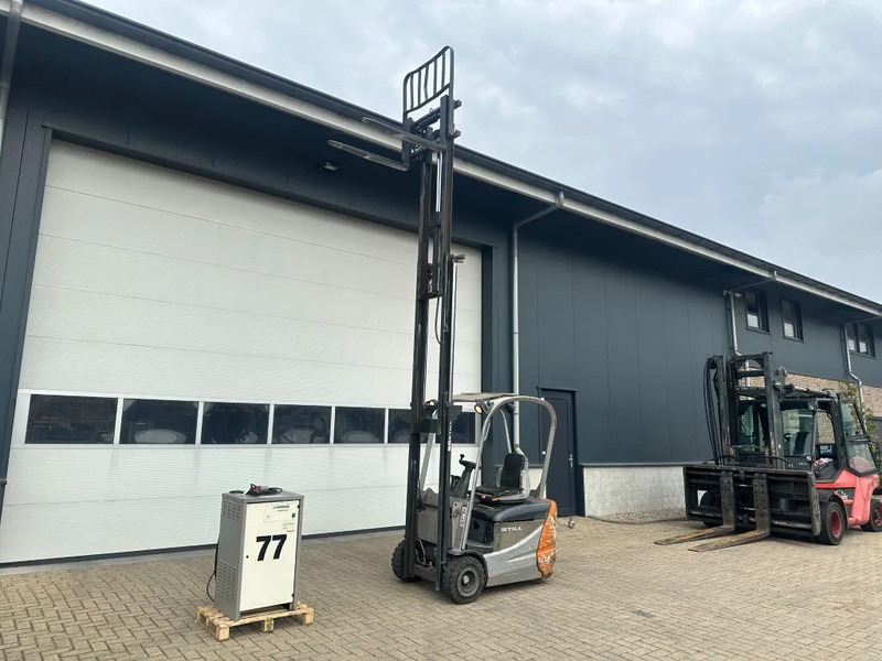 Still RX 50-15 Triplex Freelift Sideshift Elektra Heftruck 1.5 ton Accu 2021 - Elektrikli forklift: fotoğraf 5 Still RX 50-15 Triplex Freelift Sideshift Elektra Heftruck 1.5 ton Accu 2021 - Elektrikli forklift: fotoğraf 5