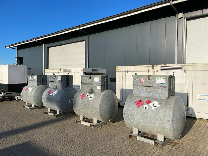 Dieseltank Rietberg 1000 liter Dieseltank Gegalvaniseerd IBC - Depolama tankı: fotoğraf 3 Dieseltank Rietberg 1000 liter Dieseltank Gegalvaniseerd IBC - Depolama tankı: fotoğraf 3