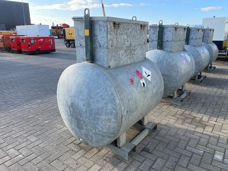 Dieseltank Rietberg 1000 liter Dieseltank Gegalvaniseerd IBC - Depolama tankı: fotoğraf 4 Dieseltank Rietberg 1000 liter Dieseltank Gegalvaniseerd IBC - Depolama tankı: fotoğraf 4