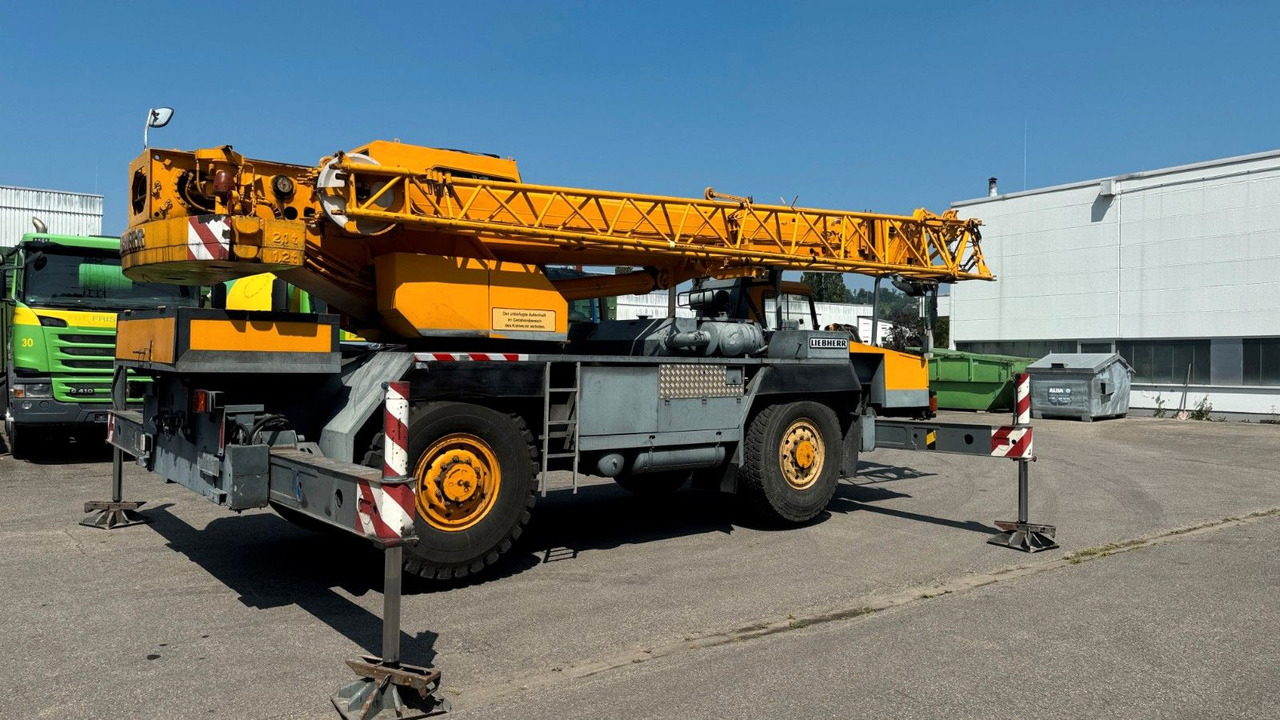 Liebherr LTM 1025 Mobilkran 40m Doppelklappspitze - Vinçli kamyon: fotoğraf 3 Liebherr LTM 1025 Mobilkran 40m Doppelklappspitze - Vinçli kamyon: fotoğraf 3