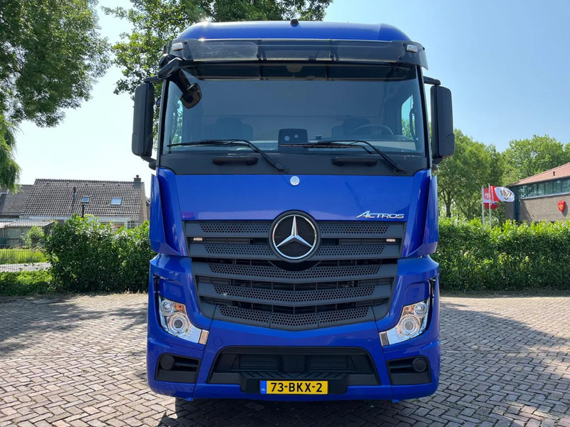 Mercedes-Benz Actros 1940 - Çekici: fotoğraf 3 Mercedes-Benz Actros 1940 - Çekici: fotoğraf 3