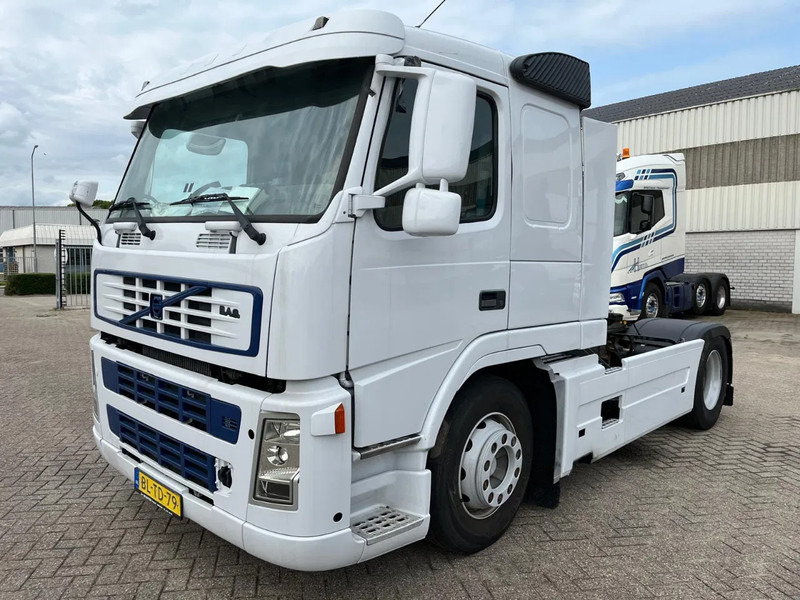 Volvo FM 9 MOTOR DEFECT (motor start wel maar kan niet rijden) - Çekici: fotoğraf 1 Volvo FM 9 MOTOR DEFECT (motor start wel maar kan niet rijden) - Çekici: fotoğraf 1