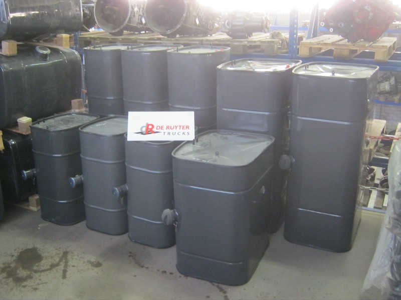 DAF Brandstoftanks voor LF - Yakıt tankı - Kamyon: fotoğraf 1 DAF Brandstoftanks voor LF - Yakıt tankı - Kamyon: fotoğraf 1