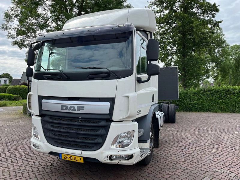 DAF CF 260 CF 260 FA CHASSIS CABINE EURO 6 - Şasi kamyon: fotoğraf 2 DAF CF 260 CF 260 FA CHASSIS CABINE EURO 6 - Şasi kamyon: fotoğraf 2