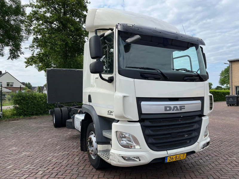 DAF CF 260 CF 260 FA CHASSIS CABINE EURO 6 - Şasi kamyon: fotoğraf 4 DAF CF 260 CF 260 FA CHASSIS CABINE EURO 6 - Şasi kamyon: fotoğraf 4