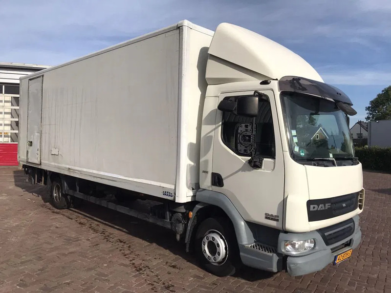 DAF LF 45 12.220 EURO 5 EEV - Kapalı kasa kamyon: fotoğraf 1 DAF LF 45 12.220 EURO 5 EEV - Kapalı kasa kamyon: fotoğraf 1