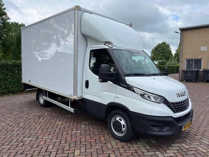 Iveco Daily 35C16 Achterdeuren (15 diverse modellen op voorraad) - Kapalı kasa kamyonet, Çift kabin kamyonet: fotoğraf 1 Iveco Daily 35C16 Achterdeuren (15 diverse modellen op voorraad) - Kapalı kasa kamyonet, Çift kabin kamyonet: fotoğraf 1