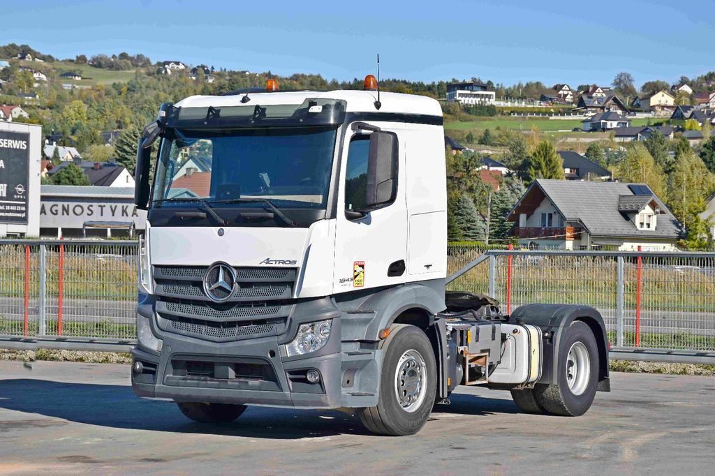 Mercedes-Benz ACTROS 1843 * Sattelzugmaschine * TOPZUSTAND - Çekici: fotoğraf 1 Mercedes-Benz ACTROS 1843 * Sattelzugmaschine * TOPZUSTAND - Çekici: fotoğraf 1