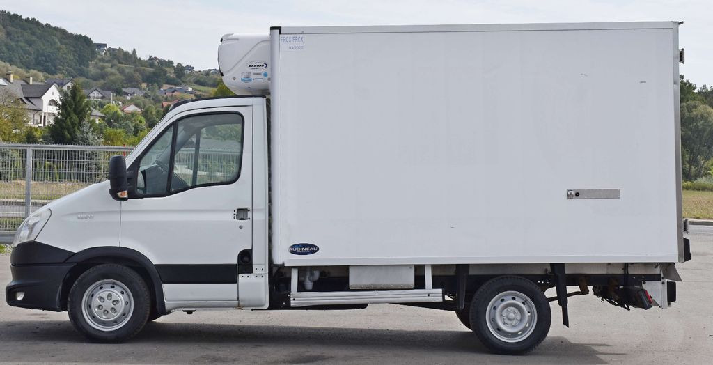 Iveco DAILY 35S13* Kühlkoffer 2,00 m * TOPZUSTAND - Refrijeratör kamyon, Vinçli kamyon: fotoğraf 4 Iveco DAILY 35S13* Kühlkoffer 2,00 m * TOPZUSTAND - Refrijeratör kamyon, Vinçli kamyon: fotoğraf 4