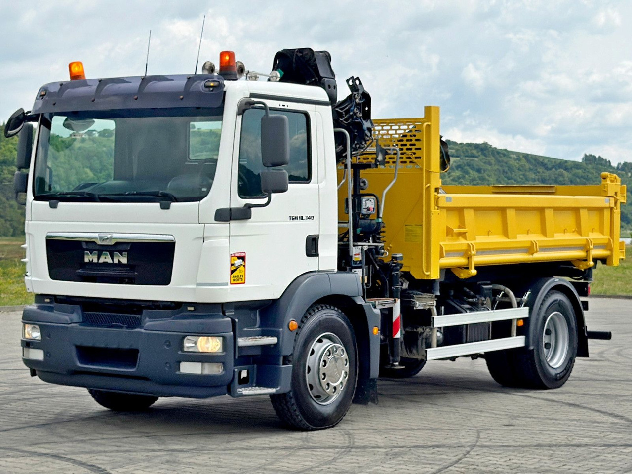 MAN TGM 18.340* KIPPER 4,05m*HIAB 111 B-2 HIDUO/FUNK - Damperli kamyon, Vinçli kamyon: fotoğraf 5 MAN TGM 18.340* KIPPER 4,05m*HIAB 111 B-2 HIDUO/FUNK - Damperli kamyon, Vinçli kamyon: fotoğraf 5