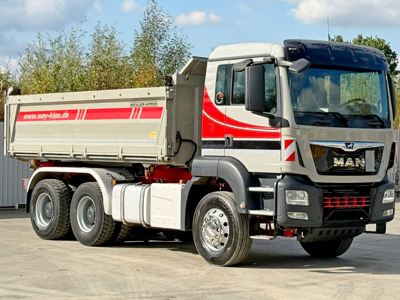 MAN TGS 26.460 * Kipper 4,90m+BORDMATIC * 6x4 * TOP - Damperli kamyon, Vinçli kamyon: fotoğraf 4 MAN TGS 26.460 * Kipper 4,90m+BORDMATIC * 6x4 * TOP - Damperli kamyon, Vinçli kamyon: fotoğraf 4