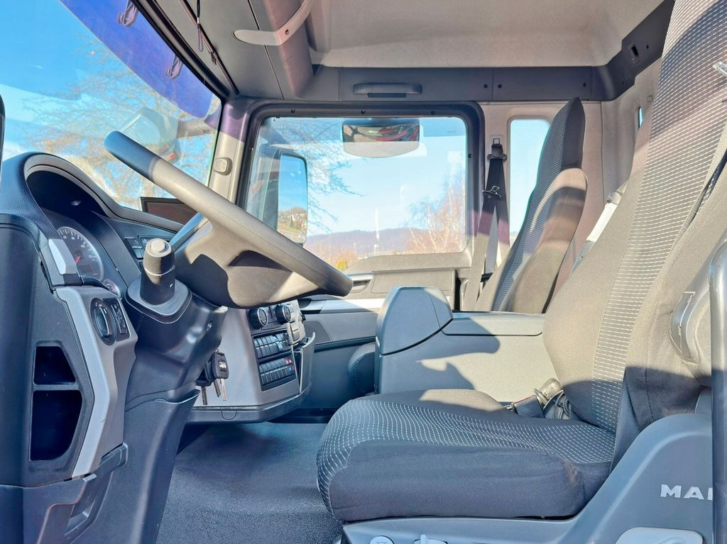 Kancalı yükleyici kamyon, Vinçli kamyon MAN TGS 26.480 * Abrollkipper * JONSERED 1620 Z!: fotoğraf 10