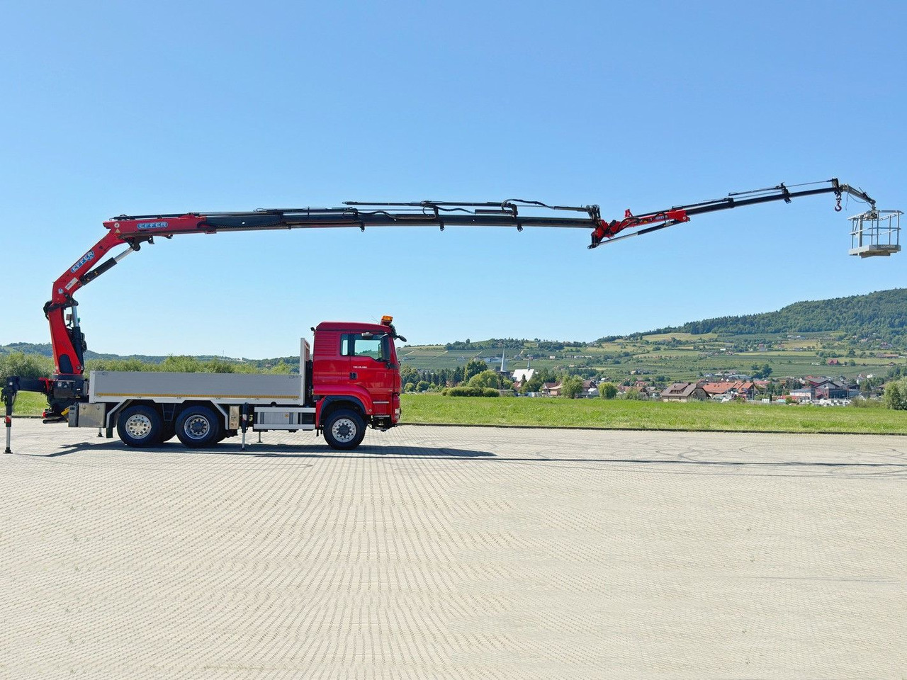 MAN TGS 28.480 * EFFER 255/5S + JIB 3S + FUNK * TOP - Vinçli kamyon: fotoğraf 5 MAN TGS 28.480 * EFFER 255/5S + JIB 3S + FUNK * TOP - Vinçli kamyon: fotoğraf 5
