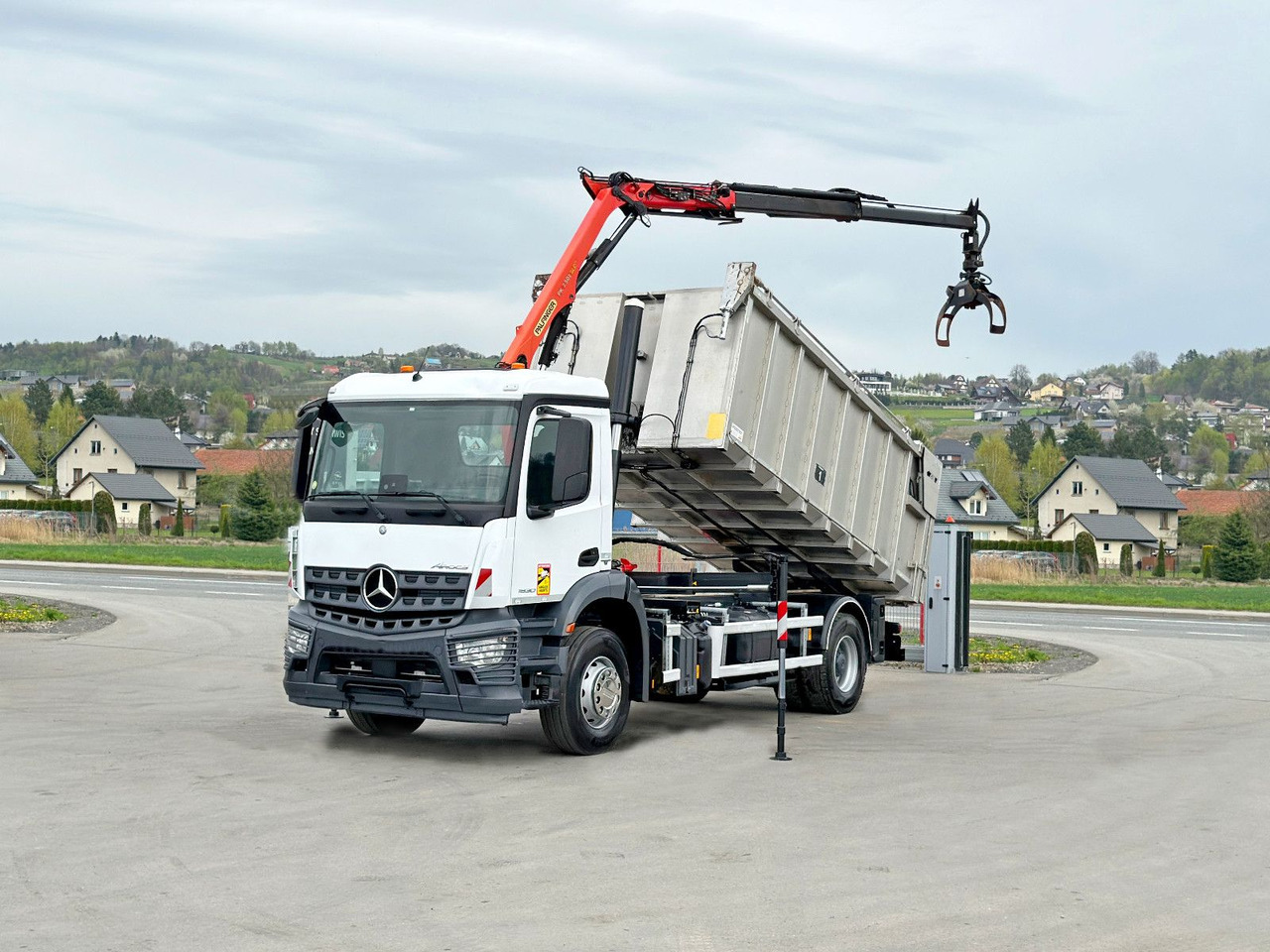 Mercedes-Benz AROCS 1830* KIPPER 5,00m * PK 7.501 SLD A + FUNK - Vinçli kamyon: fotoğraf 2 Mercedes-Benz AROCS 1830* KIPPER 5,00m * PK 7.501 SLD A + FUNK - Vinçli kamyon: fotoğraf 2