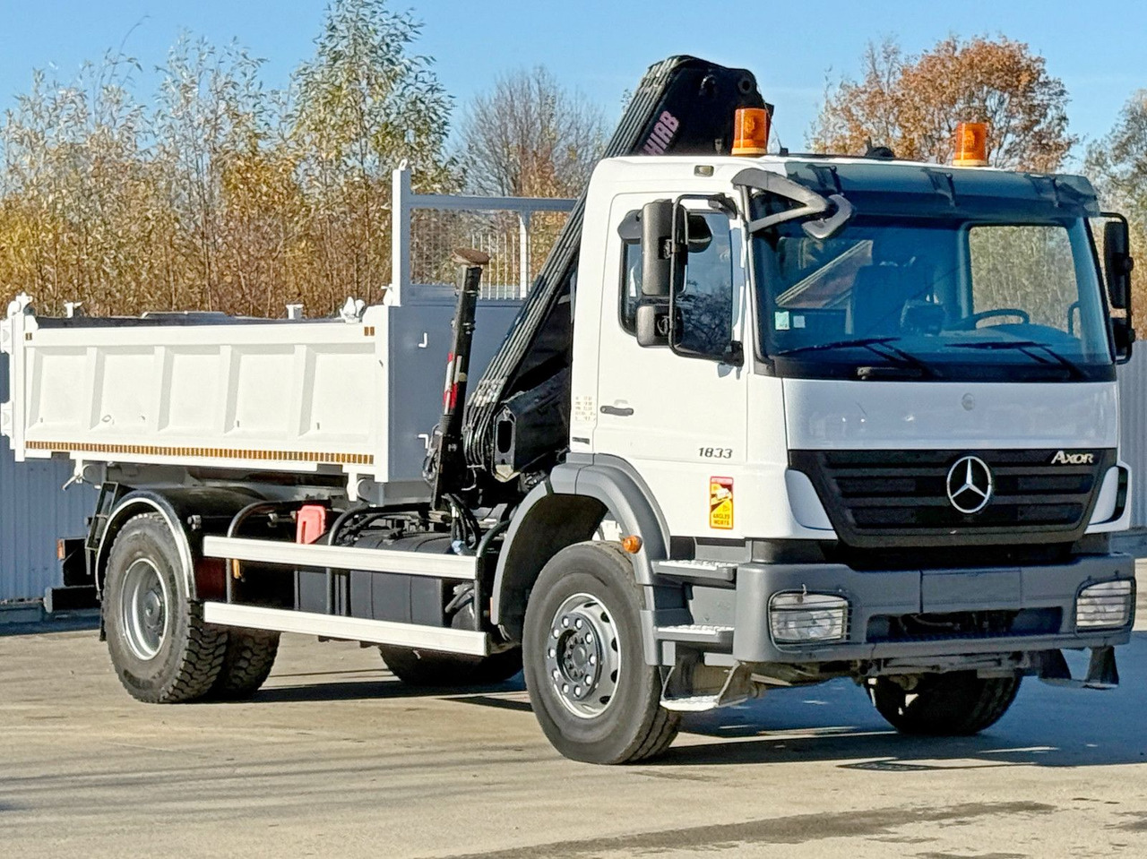 Mercedes-Benz AXOR 1833 * HIAB 144 B - 3 HIDUO + FUNK * TOP - Vinçli kamyon: fotoğraf 4 Mercedes-Benz AXOR 1833 * HIAB 144 B - 3 HIDUO + FUNK * TOP - Vinçli kamyon: fotoğraf 4