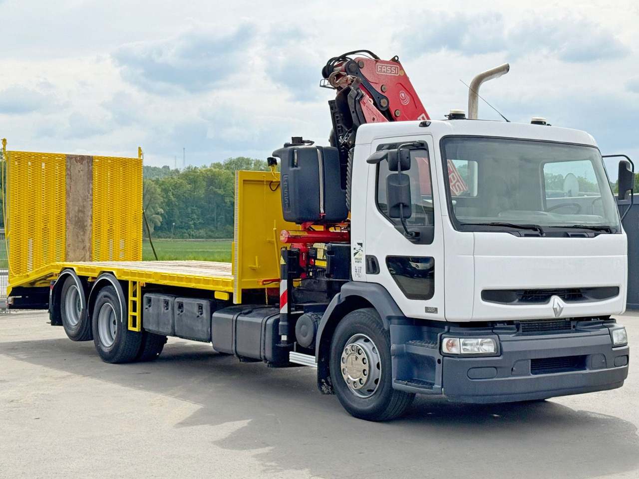 Renault PREMIUM 320 * FASSI F240B.22 + FUNK* TOP - Çekici kamyonu: fotoğraf 3 Renault PREMIUM 320 * FASSI F240B.22 + FUNK* TOP - Çekici kamyonu: fotoğraf 3
