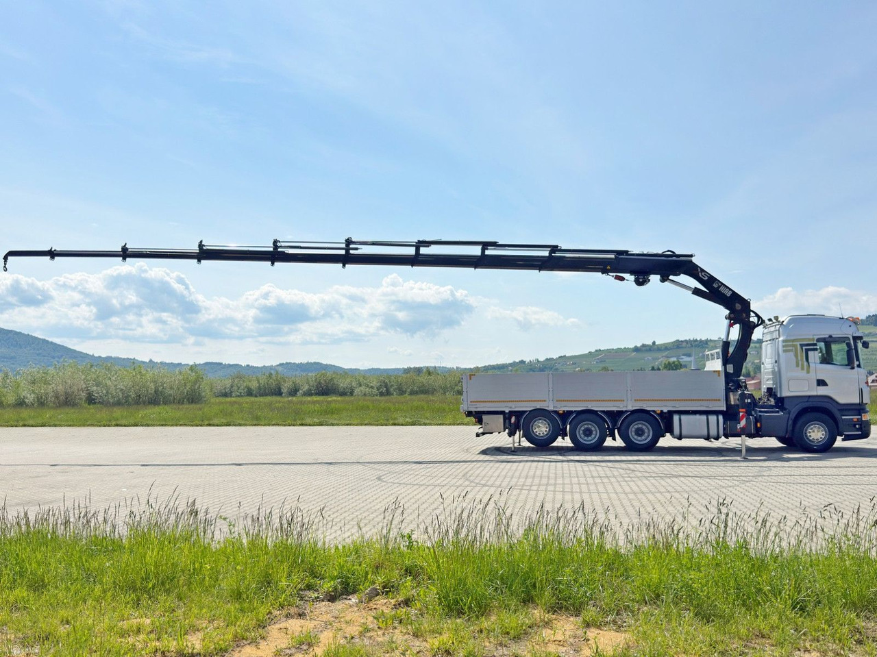 Scania R480 PRITSCHE 6,85m *HIAB 377 E-8 HIPRO/FUNK*8x4 - Vinçli kamyon: fotoğraf 5 Scania R480 PRITSCHE 6,85m *HIAB 377 E-8 HIPRO/FUNK*8x4 - Vinçli kamyon: fotoğraf 5