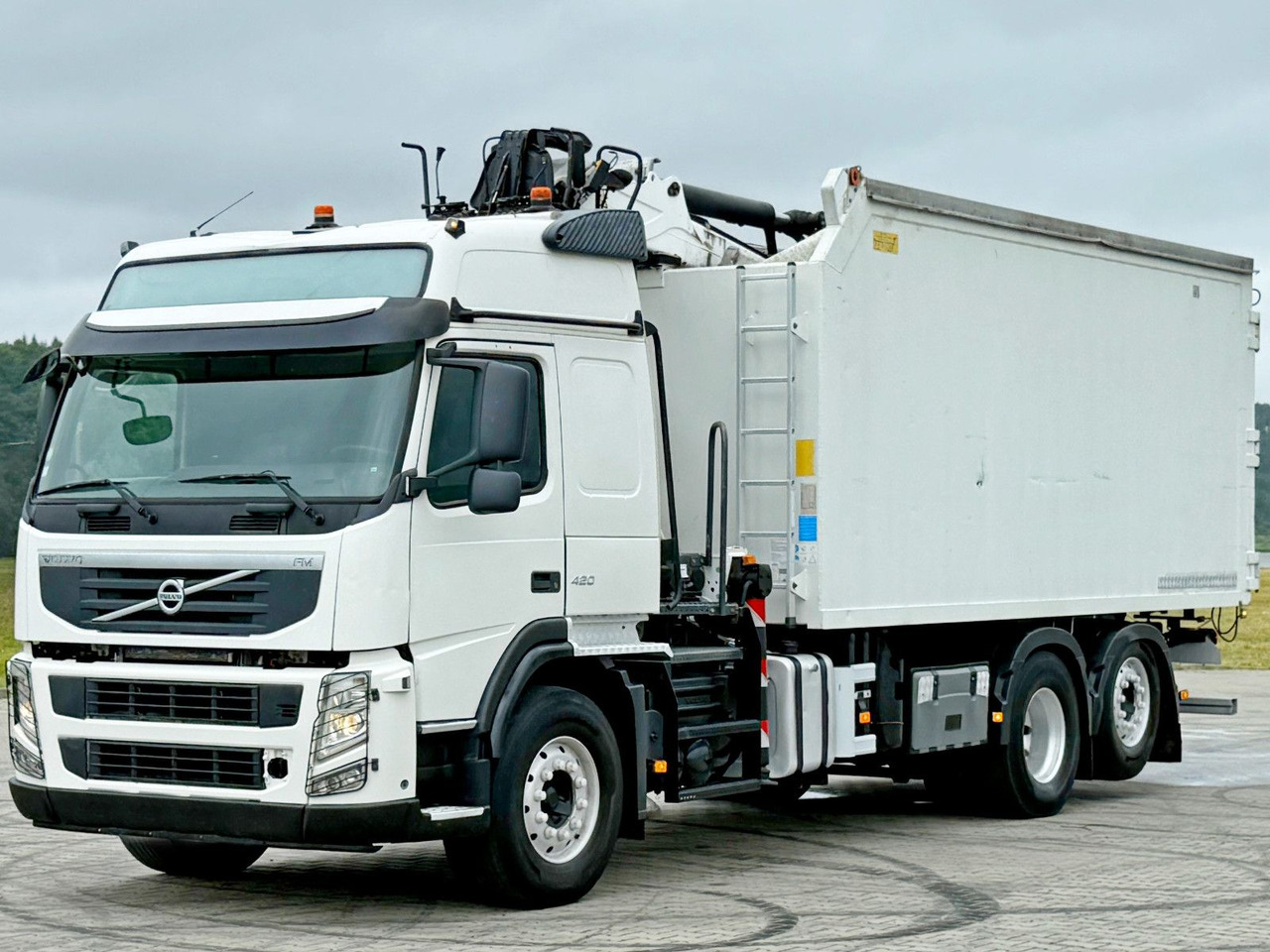 Volvo FM 420 Kipper 6,20 m * EPSILON Q150L75 *TOP - Damperli kamyon, Vinçli kamyon: fotoğraf 4 Volvo FM 420 Kipper 6,20 m * EPSILON Q150L75 *TOP - Damperli kamyon, Vinçli kamyon: fotoğraf 4