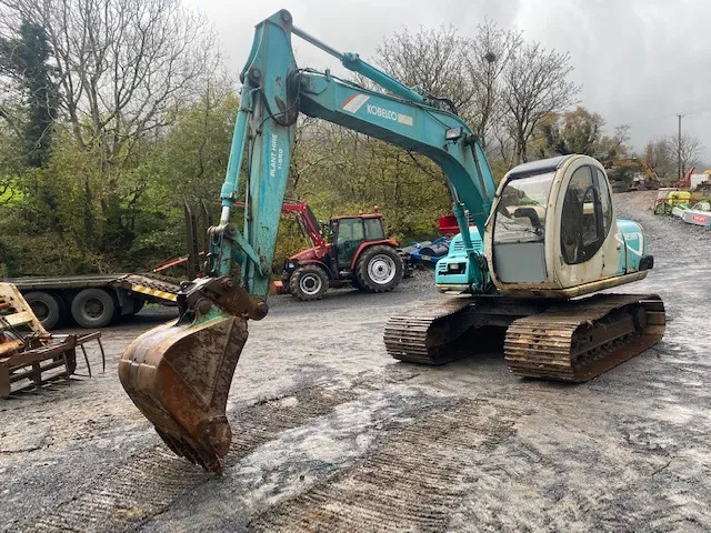 Kobelco SK100 - Paletli ekskavatör: fotoğraf 5 Kobelco SK100 - Paletli ekskavatör: fotoğraf 5