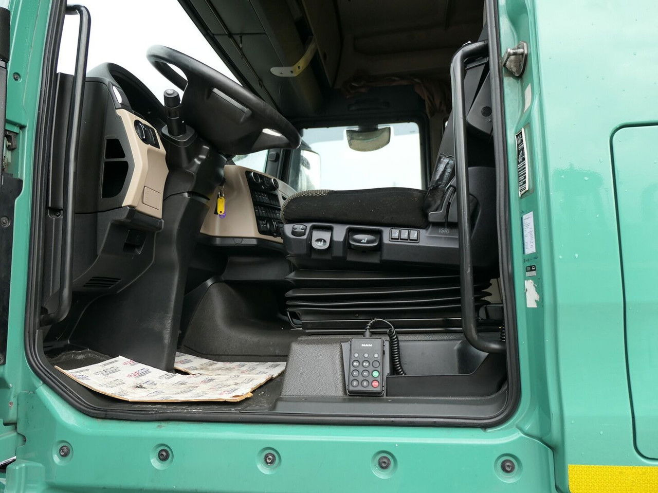 Araba taşıyıcı kamyon MAN TGX 24 24.500: fotoğraf 24