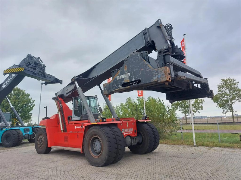 Kalmar DRG450-65C5X - Reachstacker: fotoğraf 3 Kalmar DRG450-65C5X - Reachstacker: fotoğraf 3