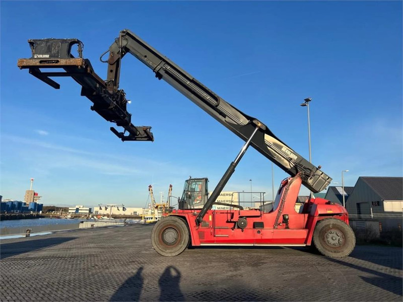 Kalmar DRG450-75S6HCXS - Reachstacker: fotoğraf 1 Kalmar DRG450-75S6HCXS - Reachstacker: fotoğraf 1