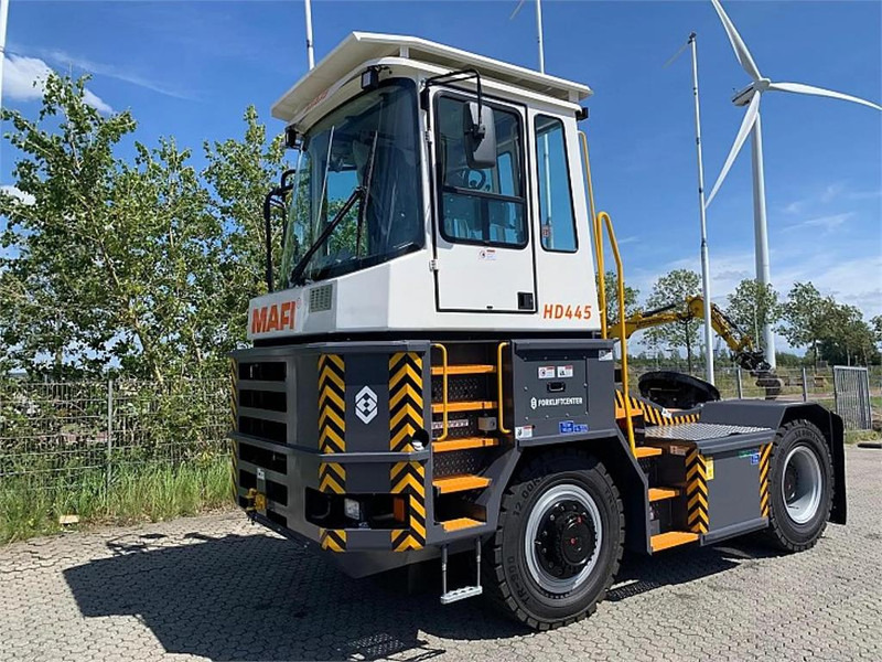 Mafi HD445 4x4 - Terminal çekiciler: fotoğraf 1 Mafi HD445 4x4 - Terminal çekiciler: fotoğraf 1