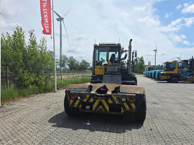 Terberg RT283 4x4 - Terminal çekiciler: fotoğraf 5 Terberg RT283 4x4 - Terminal çekiciler: fotoğraf 5
