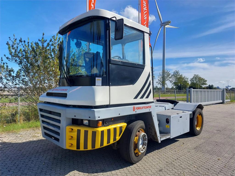 Terberg TT223 - Terminal çekiciler: fotoğraf 2 Terberg TT223 - Terminal çekiciler: fotoğraf 2