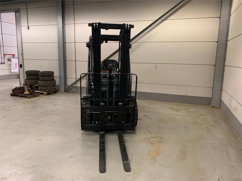 Toyota 02-8FGF30 - LPG forklift: fotoğraf 5 Toyota 02-8FGF30 - LPG forklift: fotoğraf 5