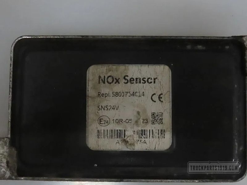 Iveco Electrical System NOx sensor Iveco - Sensör - Kamyon: fotoğraf 2 Iveco Electrical System NOx sensor Iveco - Sensör - Kamyon: fotoğraf 2