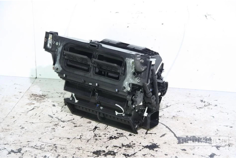 Iveco Heating, Ventilation & AC Kachel airco motor - Isıtma/ Havalandırma - Kamyon: fotoğraf 1 Iveco Heating, Ventilation & AC Kachel airco motor - Isıtma/ Havalandırma - Kamyon: fotoğraf 1