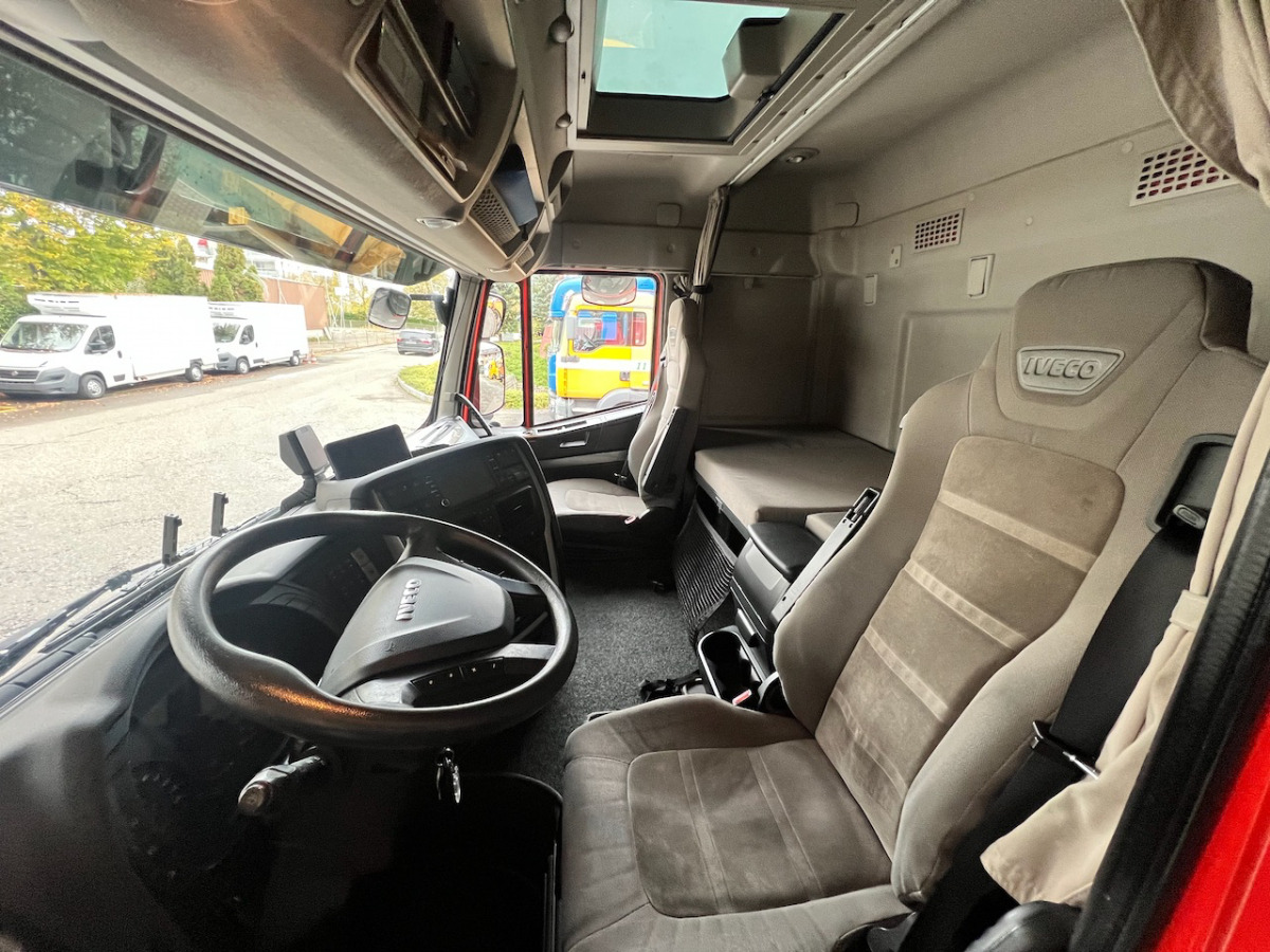 IVECO 260S42 Stralis - Kapalı kasa kamyon: fotoğraf 4 IVECO 260S42 Stralis - Kapalı kasa kamyon: fotoğraf 4