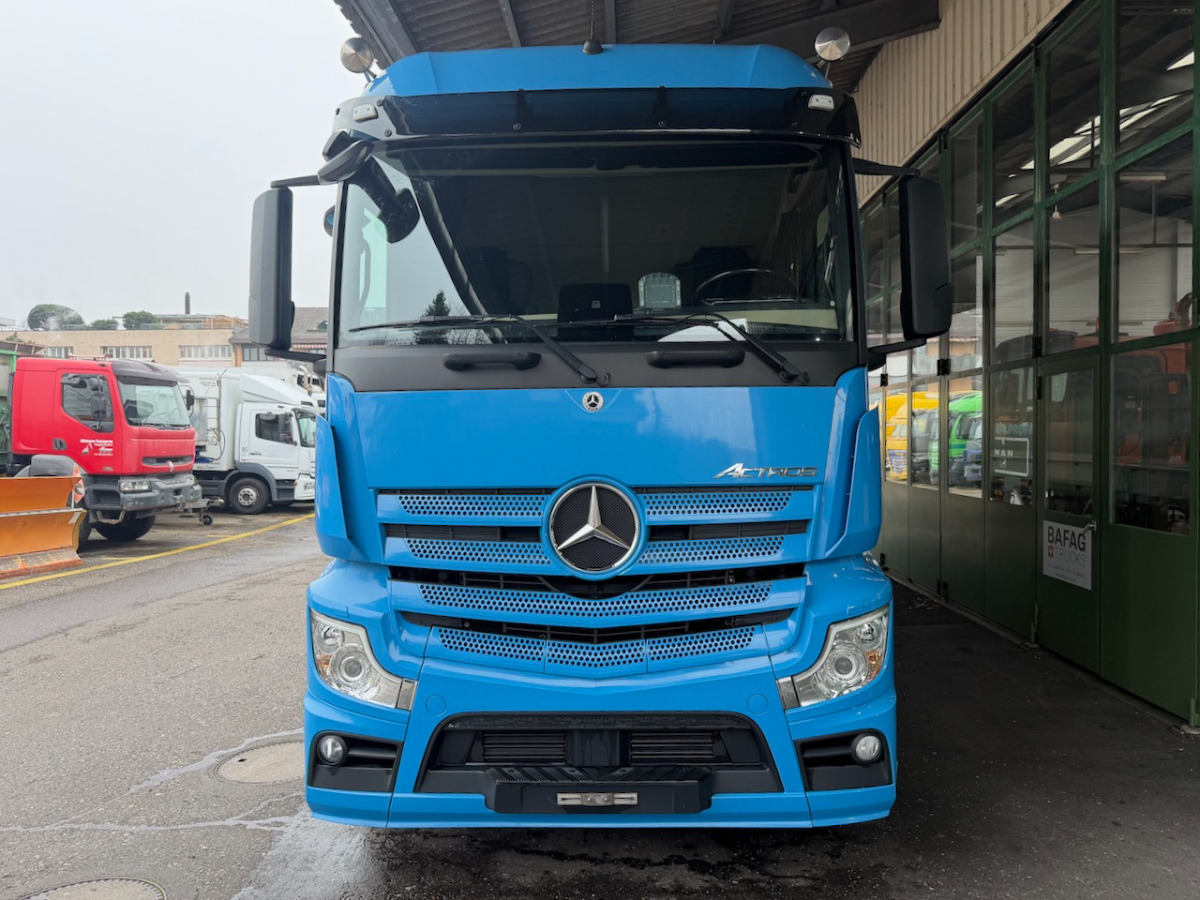 MERCEDES Mercedes Actros 1833L - Tenteli kamyon: fotoğraf 3 MERCEDES Mercedes Actros 1833L - Tenteli kamyon: fotoğraf 3