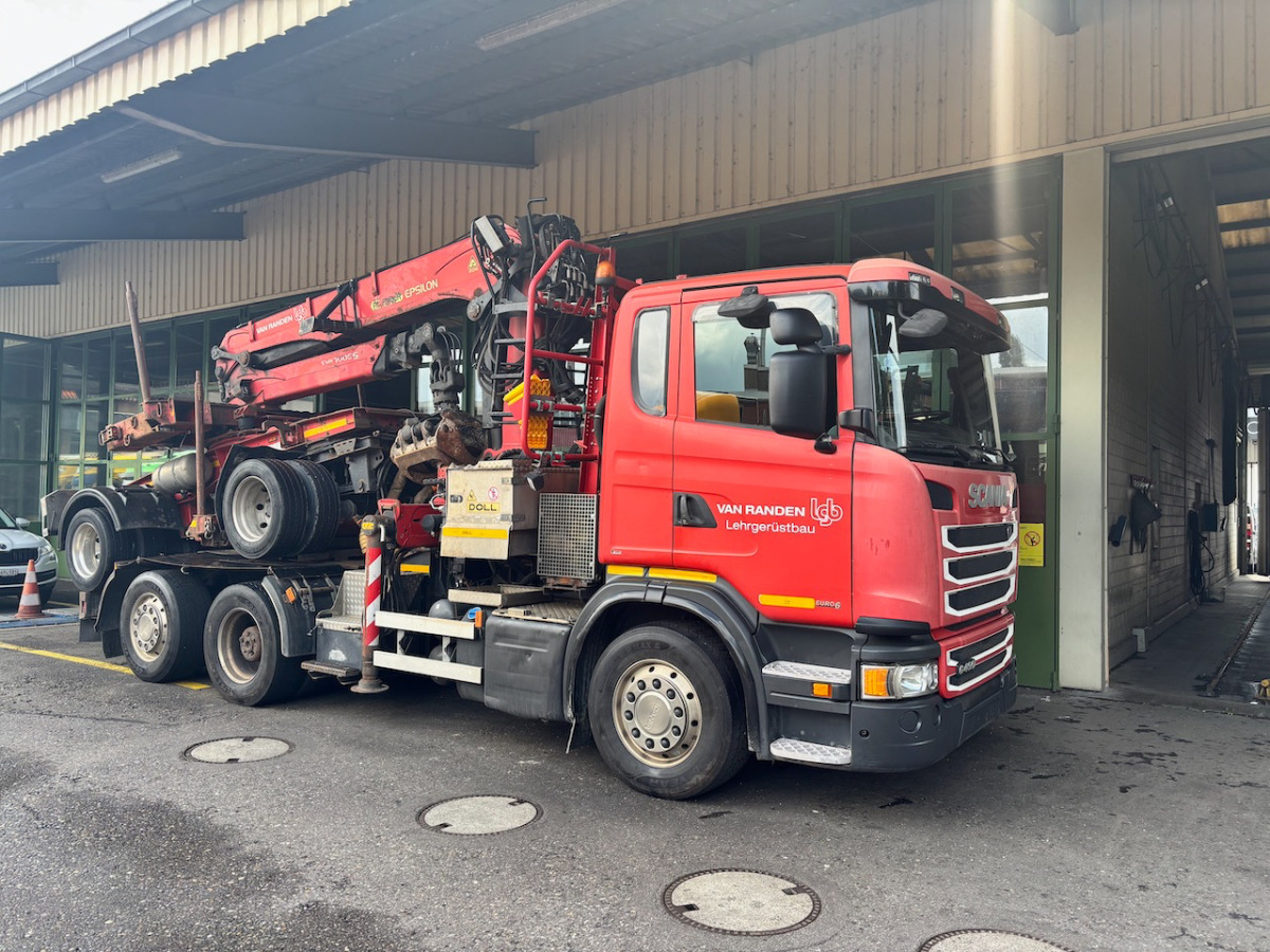 SCANIA G490 6x2 - Tomruk kamyonu, Vinçli kamyon: fotoğraf 1 SCANIA G490 6x2 - Tomruk kamyonu, Vinçli kamyon: fotoğraf 1