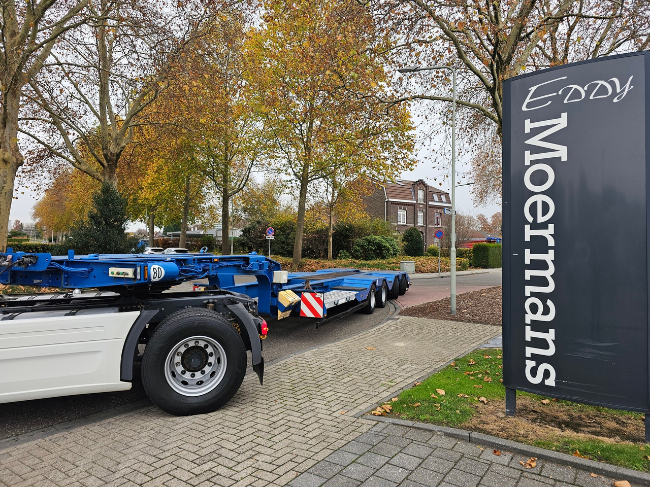 Langendorf SATUE 40-48 - Alçak çerçeveli platform dorse: fotoğraf 1 Langendorf SATUE 40-48 - Alçak çerçeveli platform dorse: fotoğraf 1