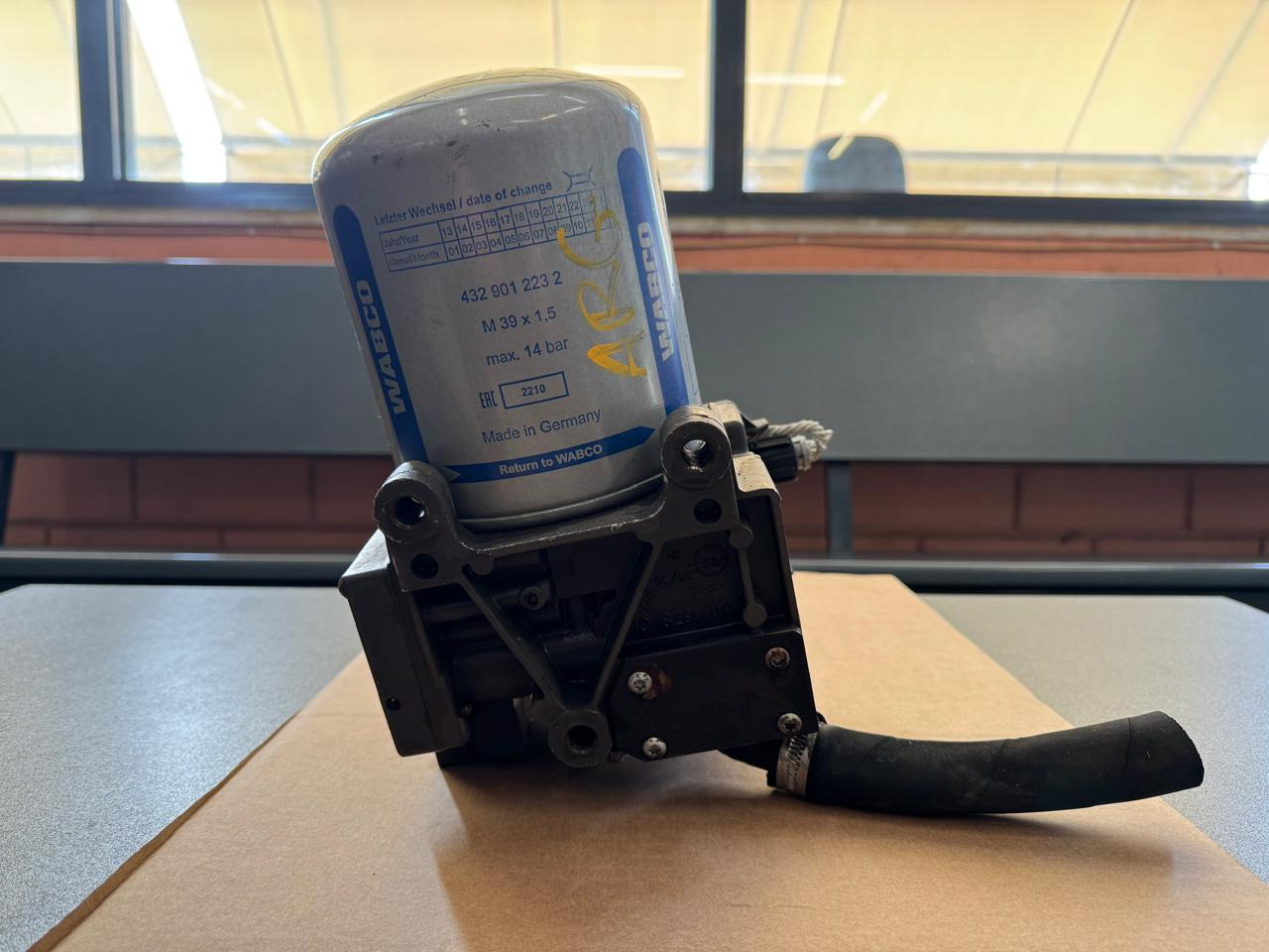 AIR MANAGEMENT UNIT ASSEMBLY ECAM UNHEATED MAN TGA - Fren parçaları: fotoğraf 1 AIR MANAGEMENT UNIT ASSEMBLY ECAM UNHEATED MAN TGA - Fren parçaları: fotoğraf 1