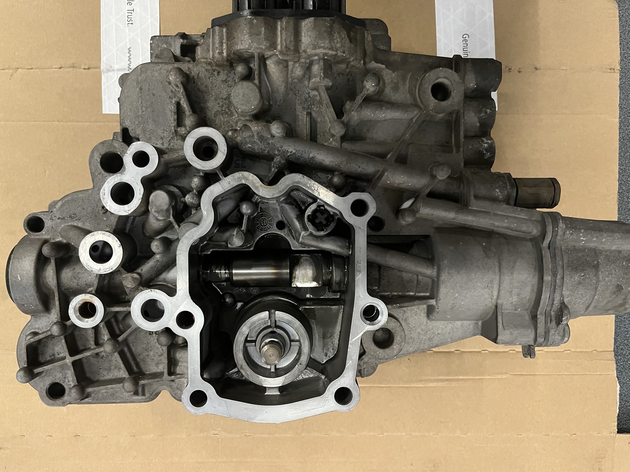TRANSMISSION POSITIONER SHIFTING CYLINDER WITH CONTROL MODULE G211-12-ACTROS MP4 - Şanzıman ve yedek parça - Kamyon: fotoğraf 4 TRANSMISSION POSITIONER SHIFTING CYLINDER WITH CONTROL MODULE G211-12-ACTROS MP4 - Şanzıman ve yedek parça - Kamyon: fotoğraf 4
