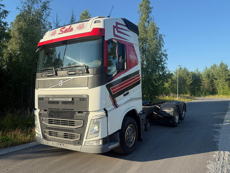Volvo FH460 Globe 2016 - Şasi kamyon: fotoğraf 1 Volvo FH460 Globe 2016 - Şasi kamyon: fotoğraf 1