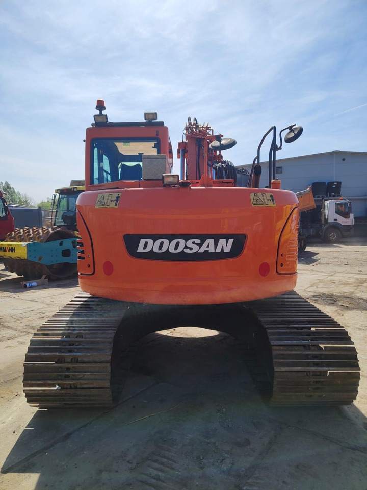DOOSAN DX140LCR-3 - Paletli ekskavatör: fotoğraf 5 DOOSAN DX140LCR-3 - Paletli ekskavatör: fotoğraf 5