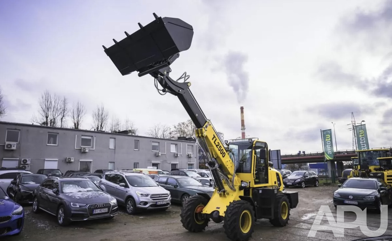 TL2500 ładowarka teleskopowa FABRYCZNIE NOWA - Teleskopik tekerlekli yükleyici: fotoğraf 2 TL2500 ładowarka teleskopowa FABRYCZNIE NOWA - Teleskopik tekerlekli yükleyici: fotoğraf 2