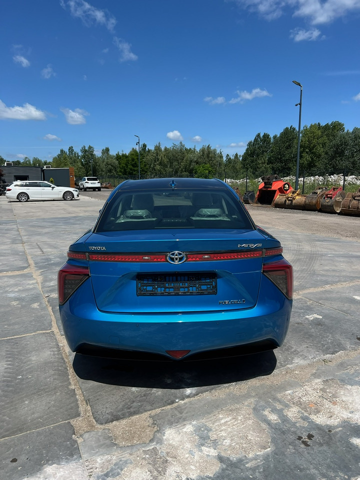 Sedan araba Toyota Mirai: fotoğraf 7